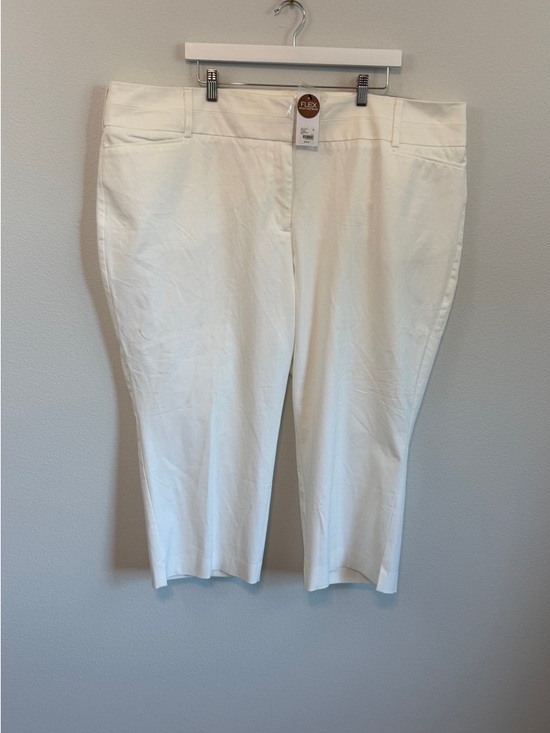 Lane Bryant Pants - Lane Bryant White Capri Pants